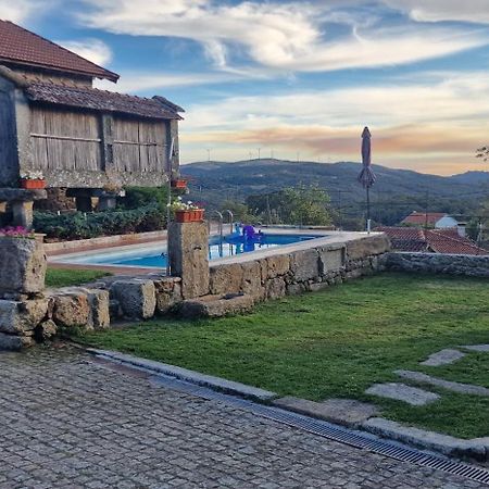 Casa Entre-Palheiros E Casa Do Canastro Монталегре Екстер'єр фото