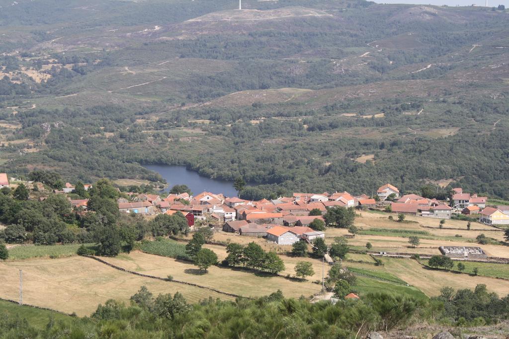 Casa Entre-Palheiros E Casa Do Canastro Монталегре Екстер'єр фото